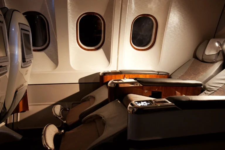 How to Find Discounted Business Class Flights on International Routes
